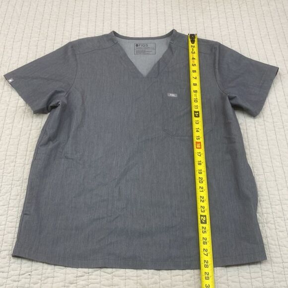 FIGS scrub top - Picture 4 of 10